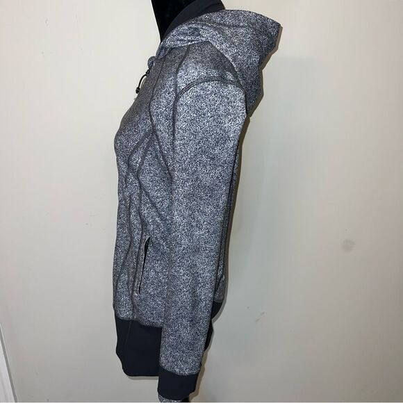 Lululemon Daily Practice Rio Mist Gray Black Zip Up Jacket - Womens size 10 - Picture 9 of 16